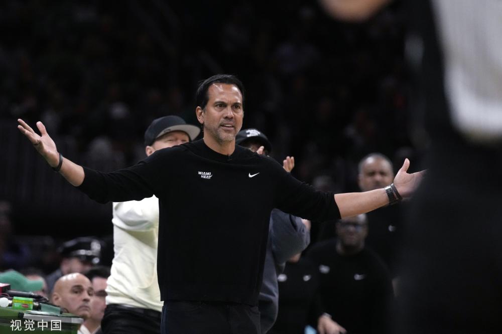 据主导地位 据主导地位