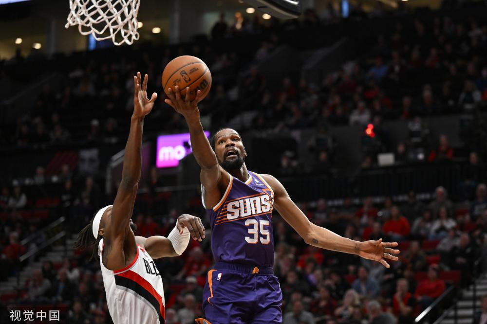 郑钦文展现 郑钦文展现