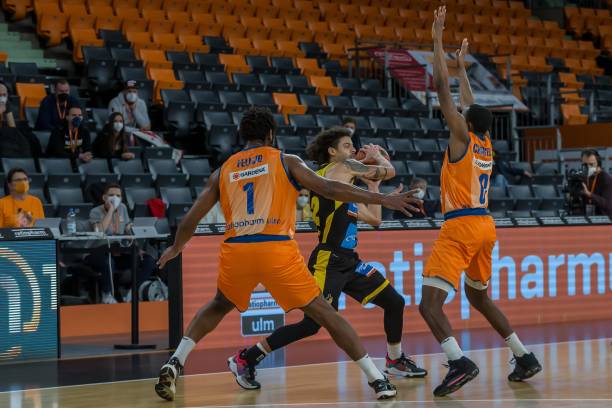 备受瞩目 备受瞩目